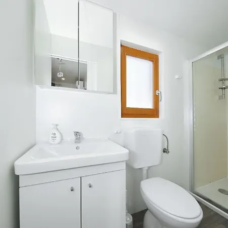 Tatil Evi Mobile Kalcit Biograd Na Moru