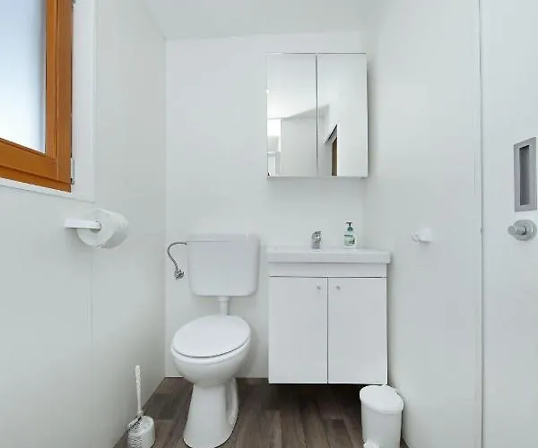 Mobile Kalcit Biograd Na Moru