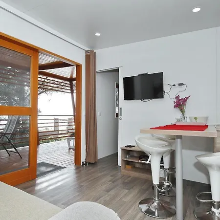 Mobile Kalcit Biograd Na Moru