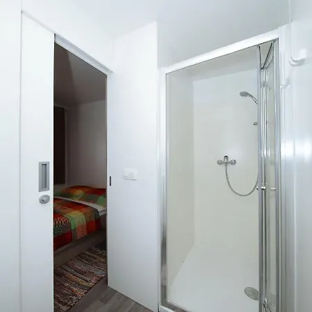 Holiday home Mobile Kalcit Biograd Na Moru